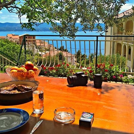Holiday Home Jozo Omiš Exteriör bild