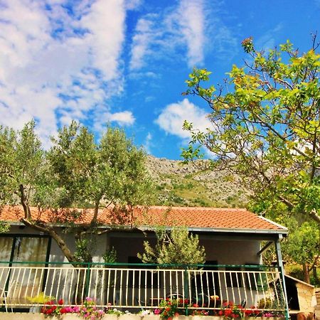 Holiday Home Jozo Omiš Exteriör bild